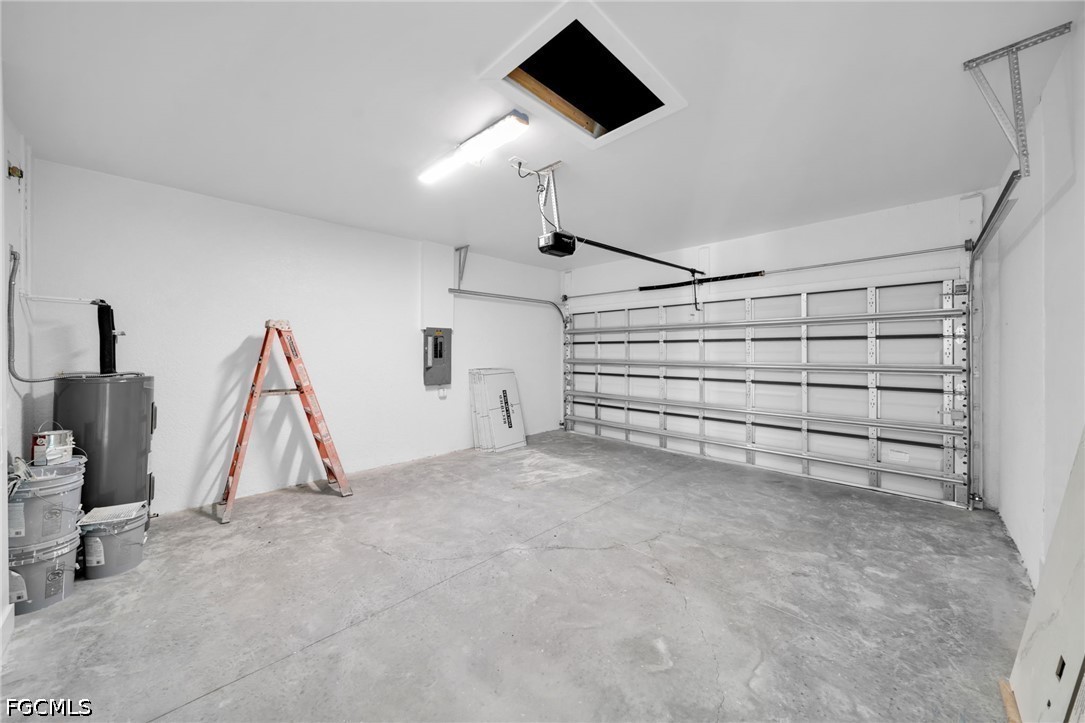 3 Bed SingleFamilyResidence for Sale in Lehigh Acres, photo 21