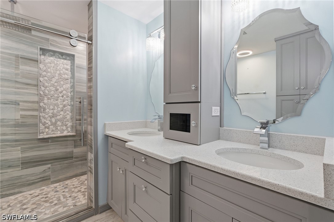 3 Bed SingleFamilyResidence for Sale in Naples, photo 21