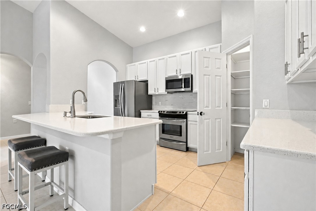 2 Bed Condominium for Sale in Calusa Palms, photo 21