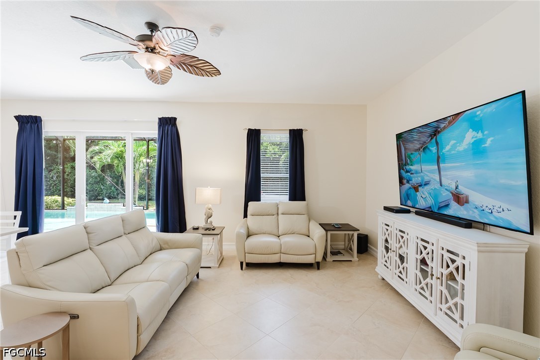 3 Bed Pool Home for Sale in Stoneybrook, photo 21