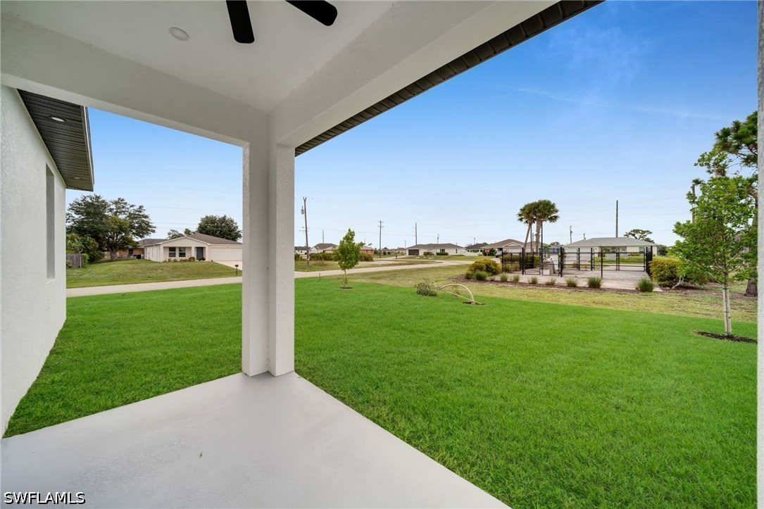 3 Bed SingleFamilyResidence for Sale in Cape Coral, photo 21