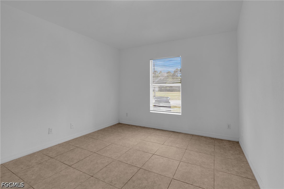 6 Bed Duplex for Sale in Lehigh Acres, photo 21