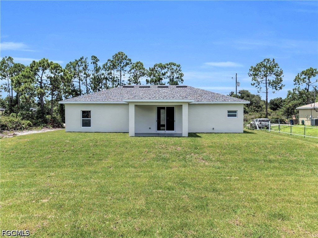 3 Bed SingleFamilyResidence for Sale in Lehigh Acres, photo 21