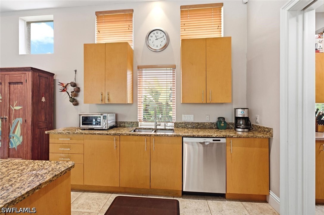 5 Bed Pool Home for Sale in Naples Park, photo 21