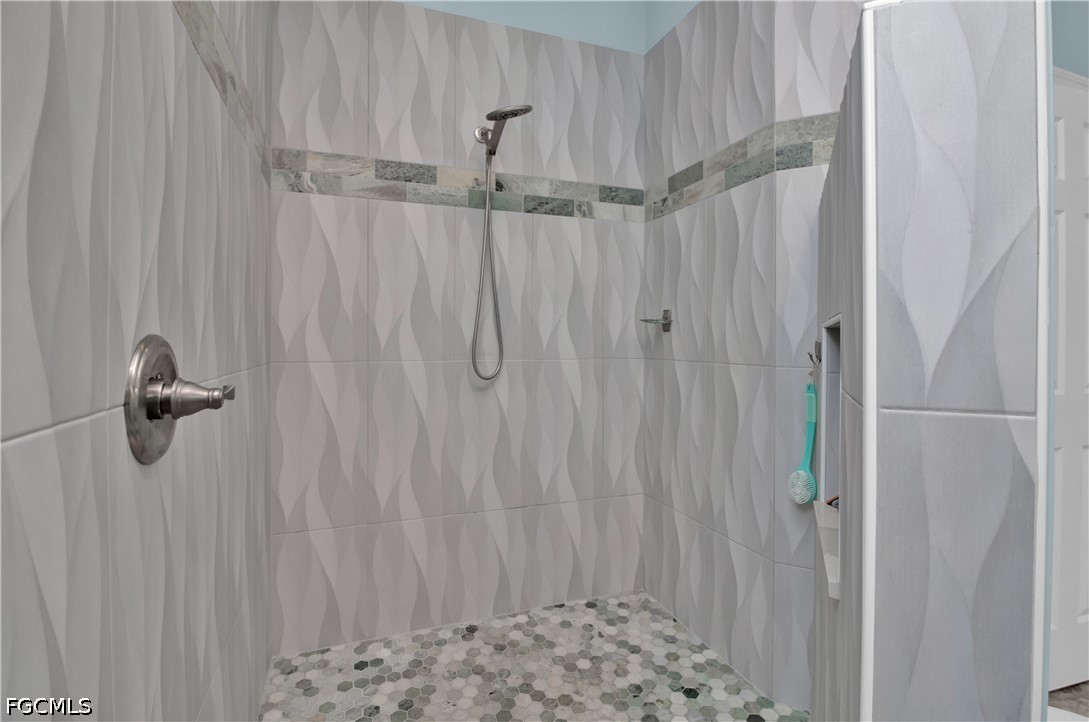 3 Bed Pool Home for Sale in Esplanade, photo 21