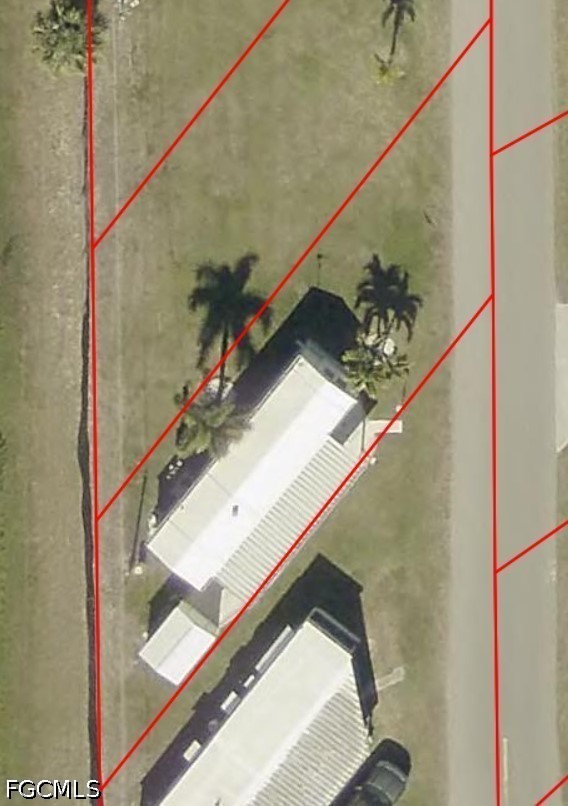 2 Bed ManufacturedHome for Sale in Fort Myers, photo 21