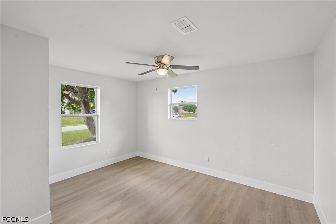 3 Bed SingleFamilyResidence for Sale in Cape Coral, photo 21