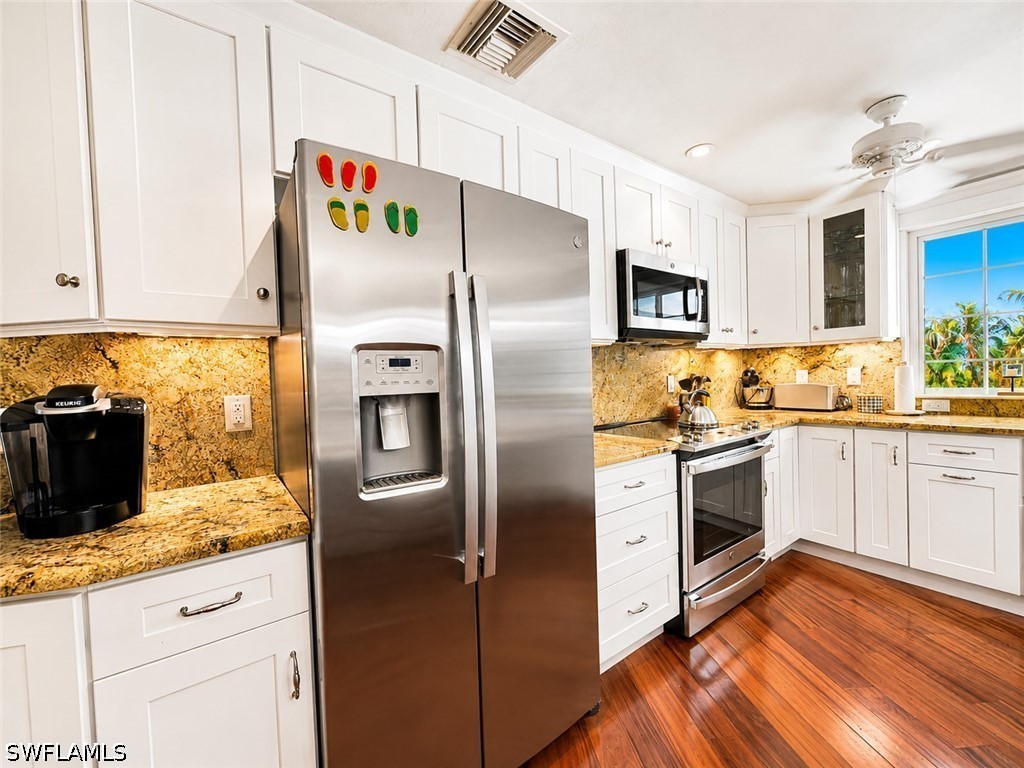 4 Bed Pool Home for Sale in Moorings, photo 21