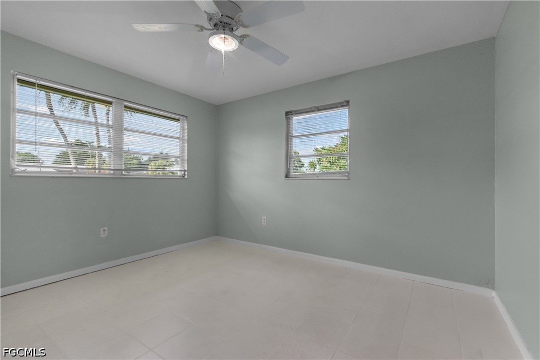 2 Bed SingleFamilyResidence for Sale in Fort Myers, photo 21