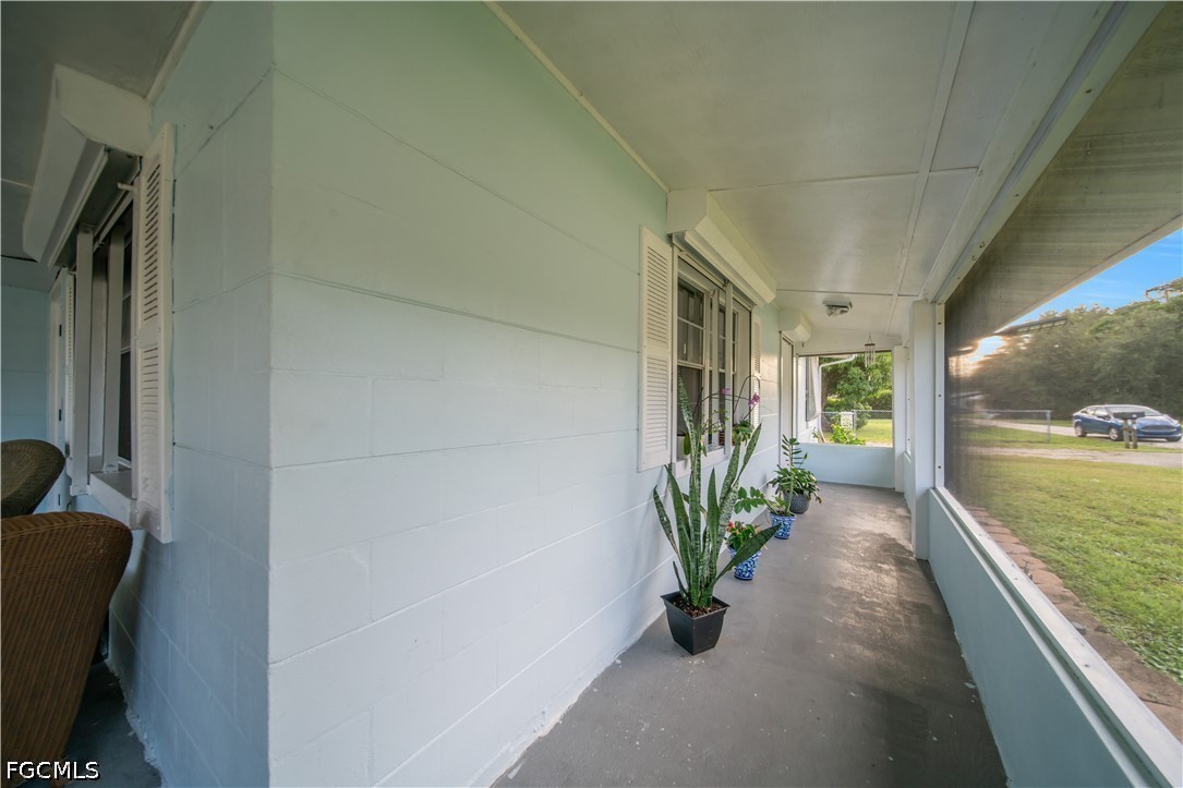 2 Bed SingleFamilyResidence for Sale in North Fort Myers, photo 21