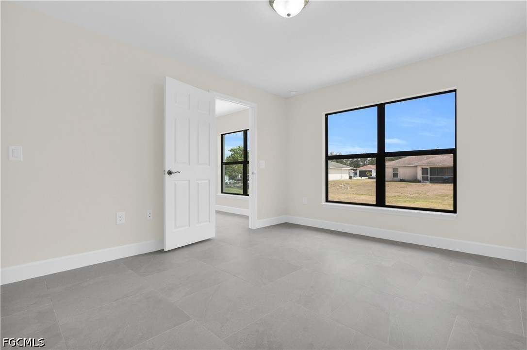 3 Bed SingleFamilyResidence for Sale in Lehigh Acres, photo 21