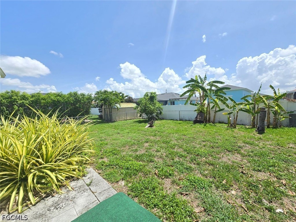 3 Bed SingleFamilyResidence for Sale in Cape Coral, photo 21