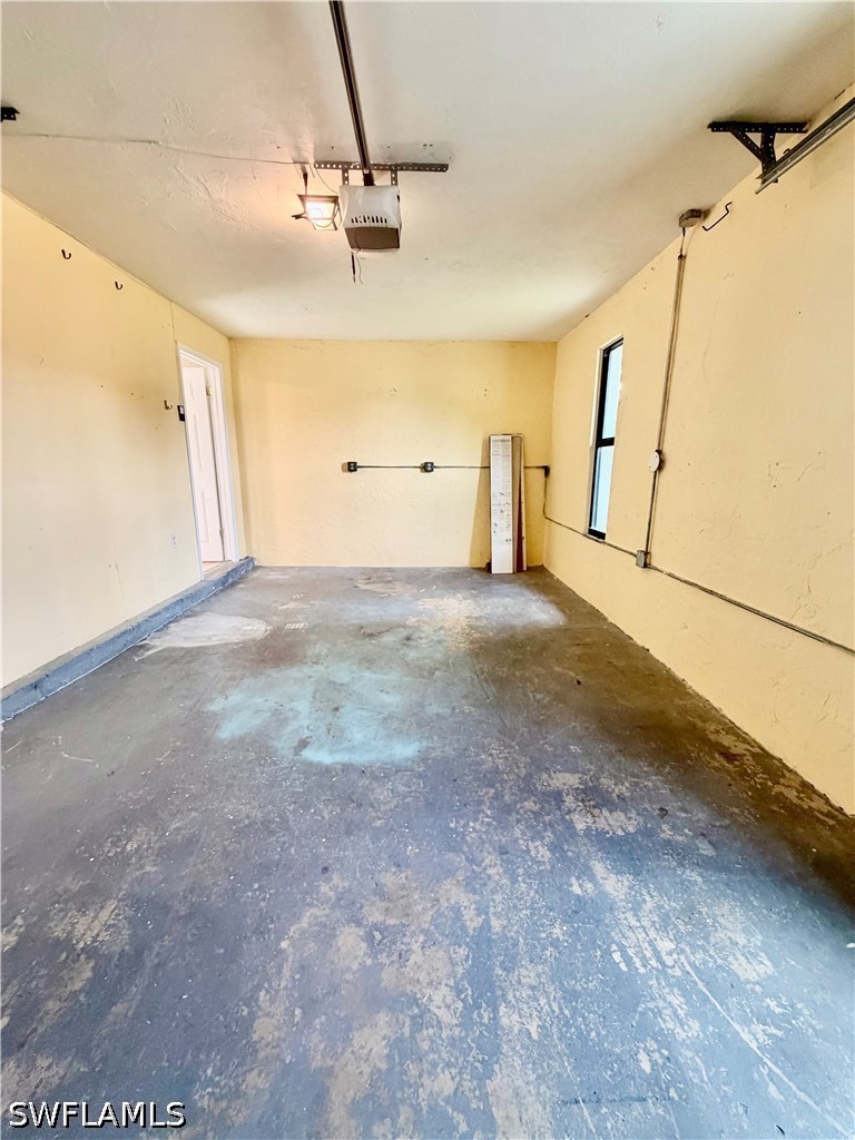 3 Bed SingleFamilyResidence for Sale in Naples, photo 21