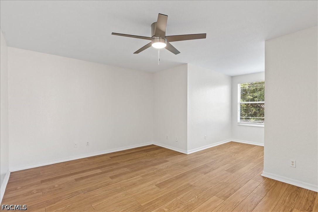 6 Bed SingleFamilyResidence for Sale in Stoneybrook, photo 21