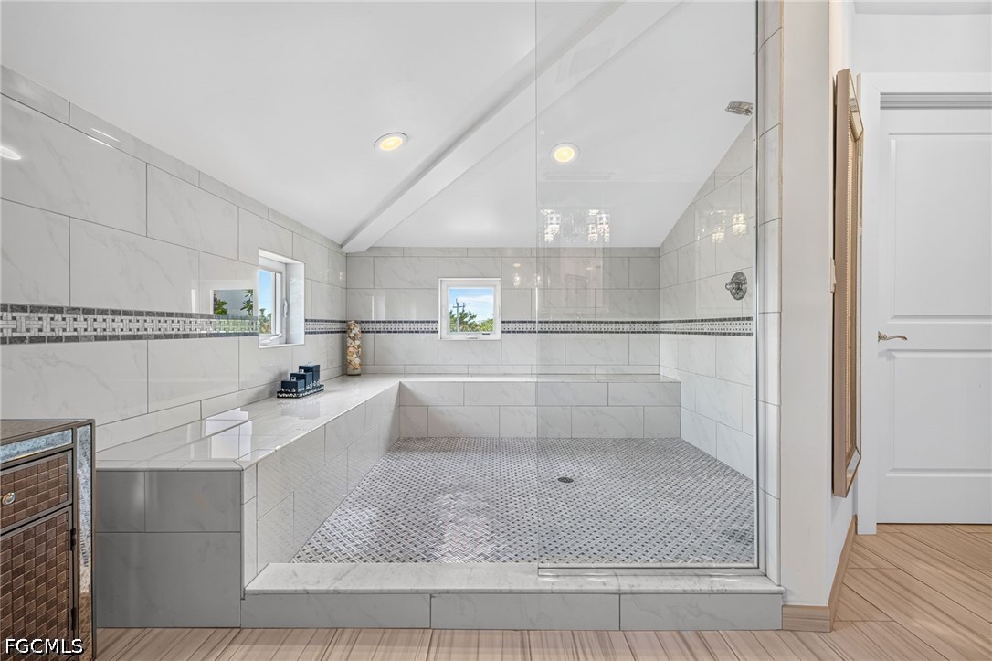 5 Bed SingleFamilyResidence for Sale in Butterknife, photo 21