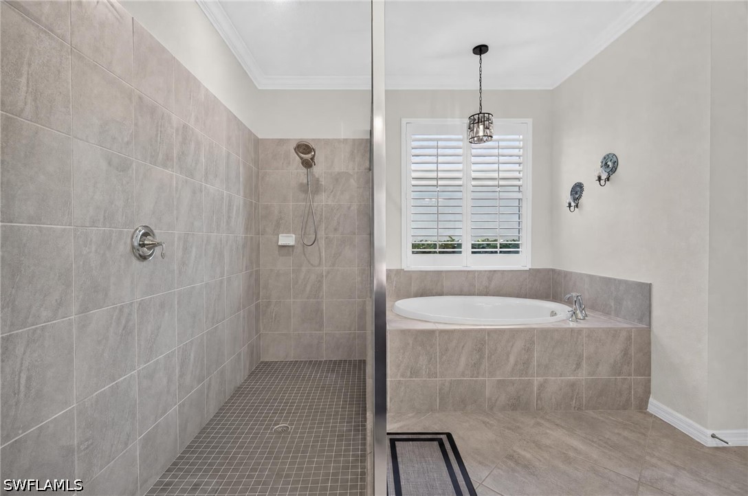 3 Bed Pool Home for Sale in Naples, photo 21