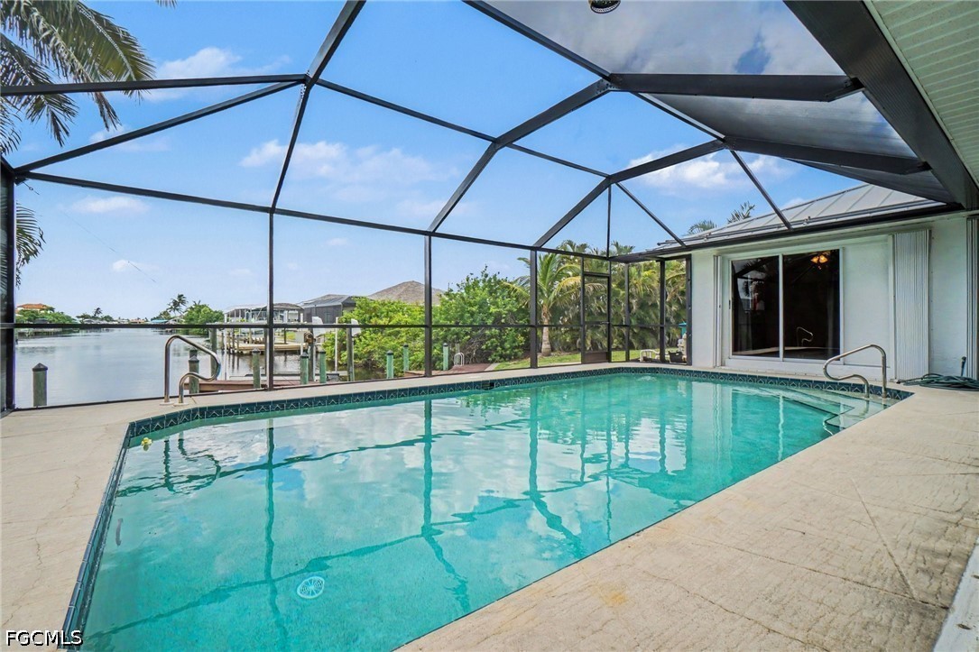 3 Bed Pool Home for Sale in Cape Coral, photo 21