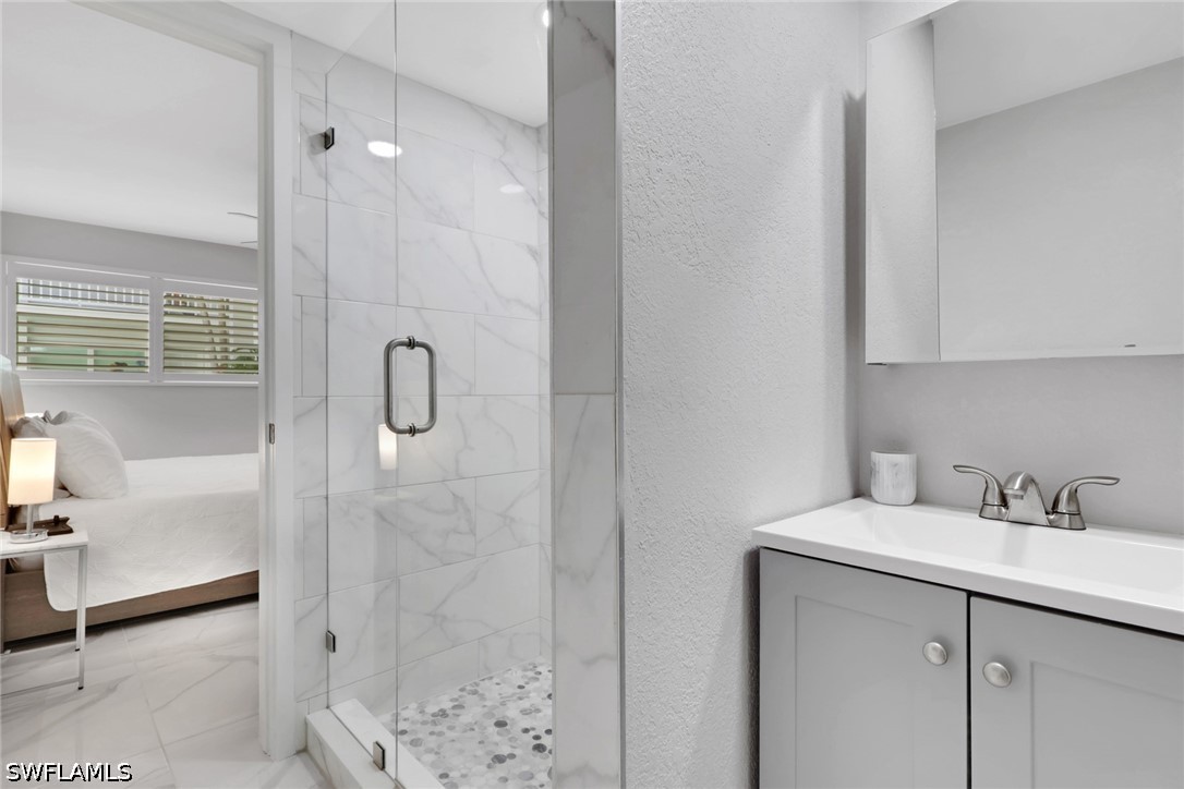 2 Bed Condominium for Sale in Naples, photo 21