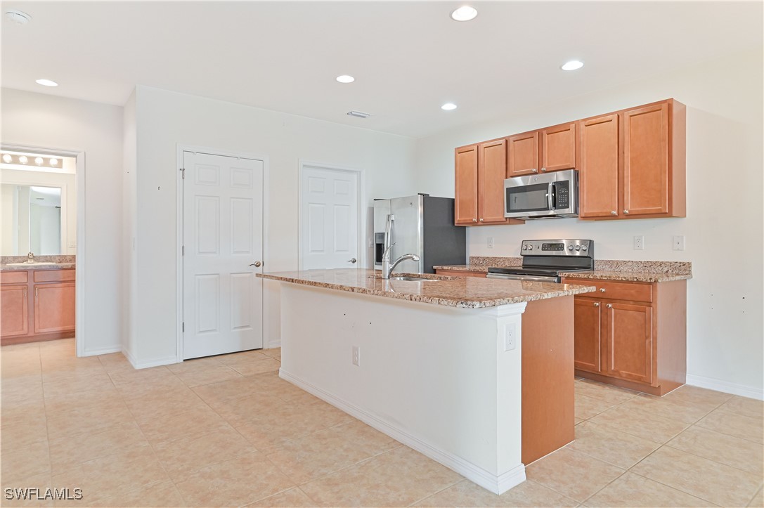 2 Bed Waterfront Home for Sale in Cascades, photo 22