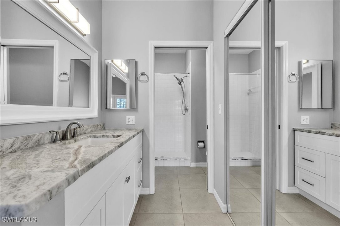 2 Bed Condominium for Sale in Twelve Oaks, photo 22
