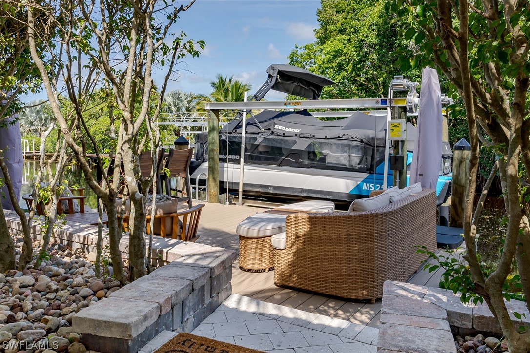 Waterfront Home for Sale in Naples, photo 22