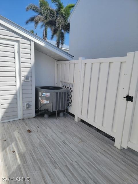 2 Bed Waterfront Home for Sale in Boardwalk Caper, FL — photo 22