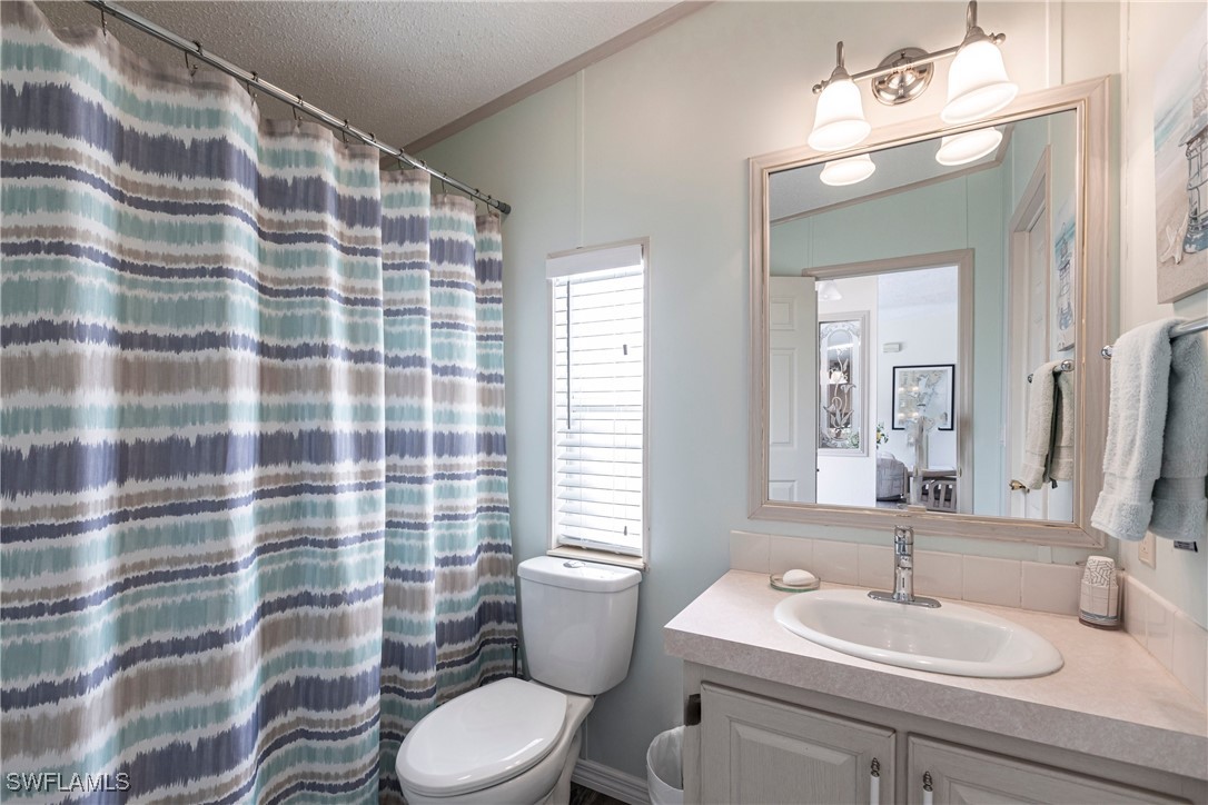 2 Bed ManufacturedHome for Sale in North Fort Myers, FL — photo 22