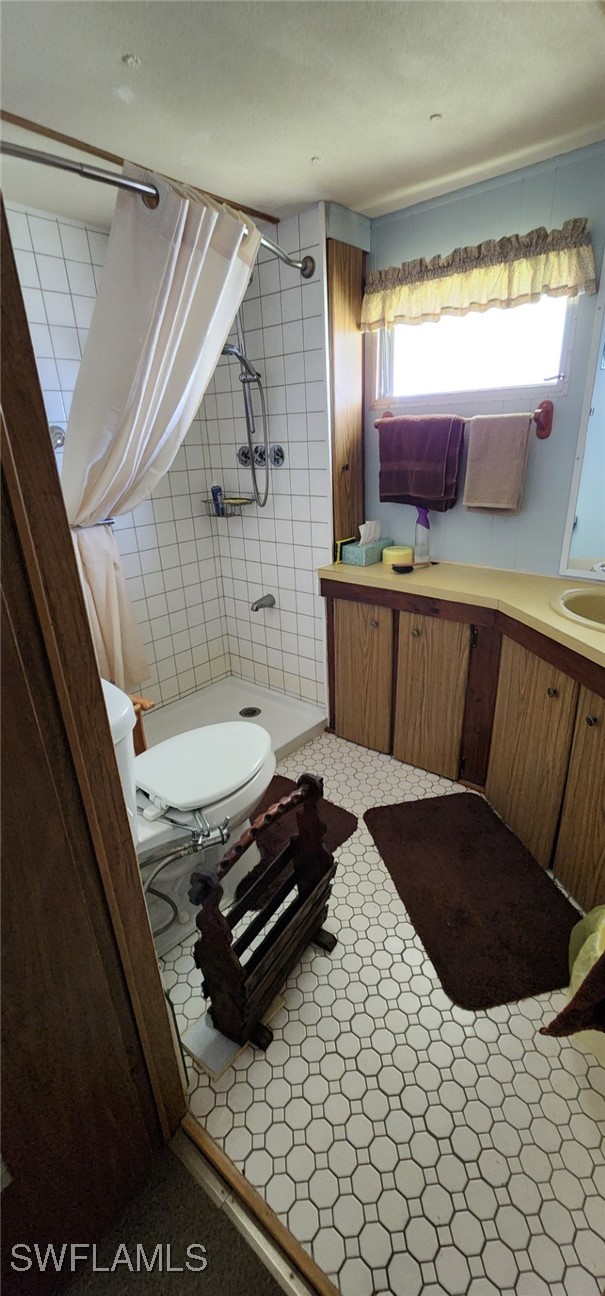 2 Bed Waterfront Home for Sale in Moore Haven, photo 22