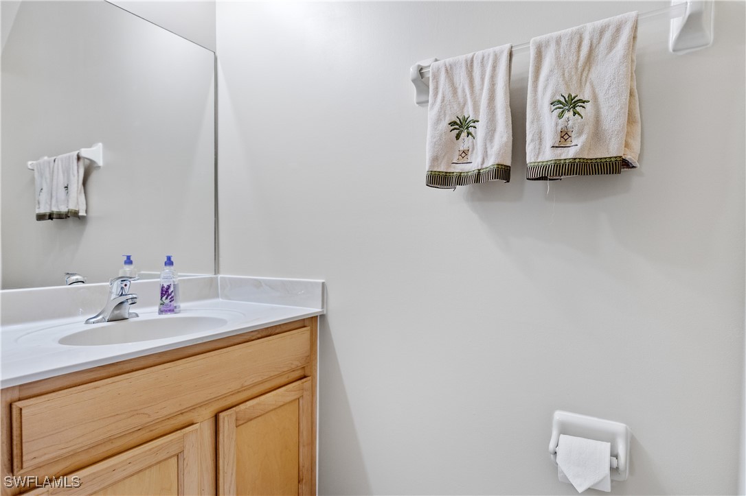 2 Bed Waterfront Home for Sale in Fort Myers, photo 22