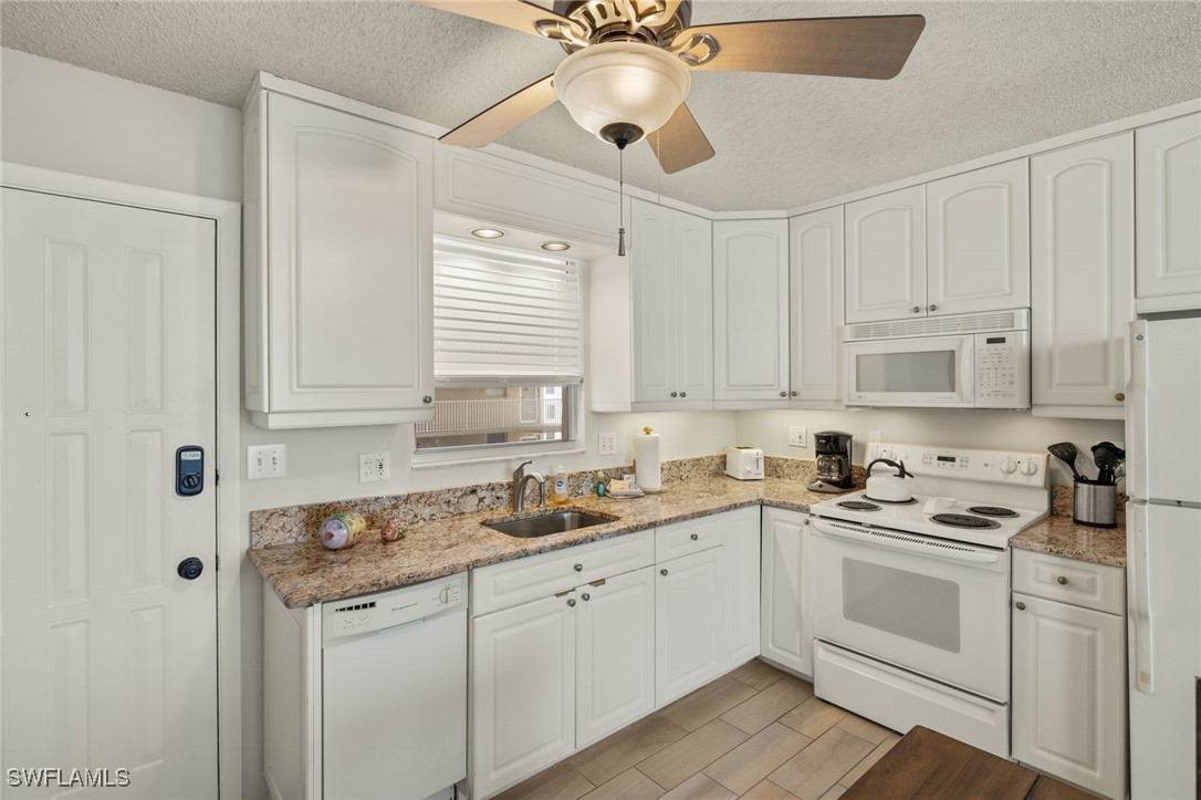 1 Bed Waterfront Home for Sale in Beach And Tennis Club, photo 22