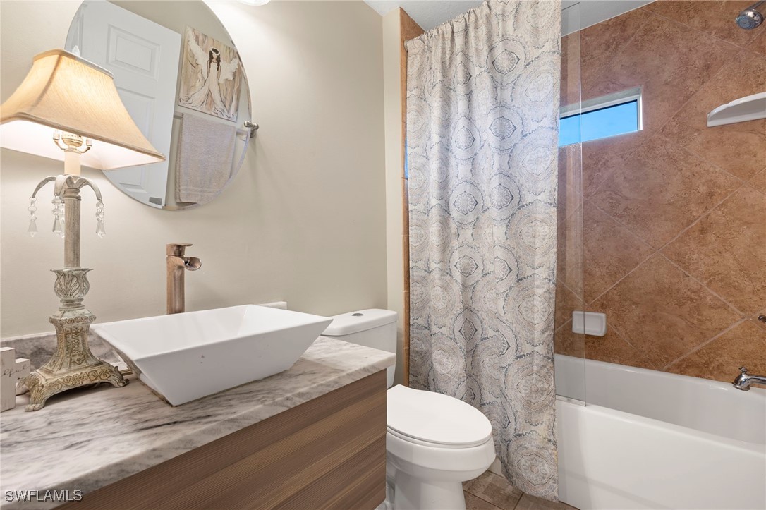 2 Bed SingleFamilyResidence for Sale in Estero, photo 22