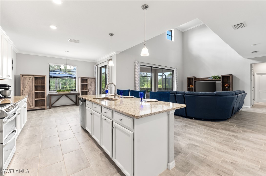 5 Bed Pool Home for Sale in Estero, photo 22