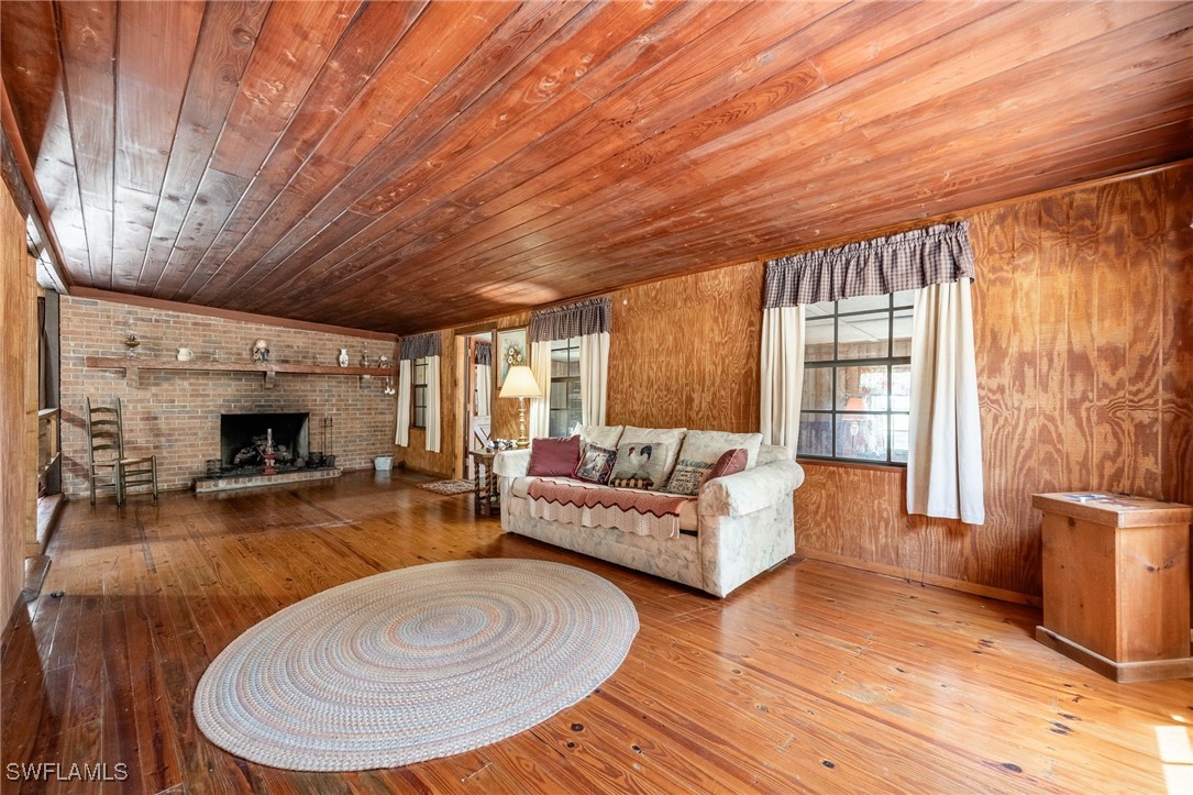 3 Bed SingleFamilyResidence for Sale in North Fort Myers, photo 22