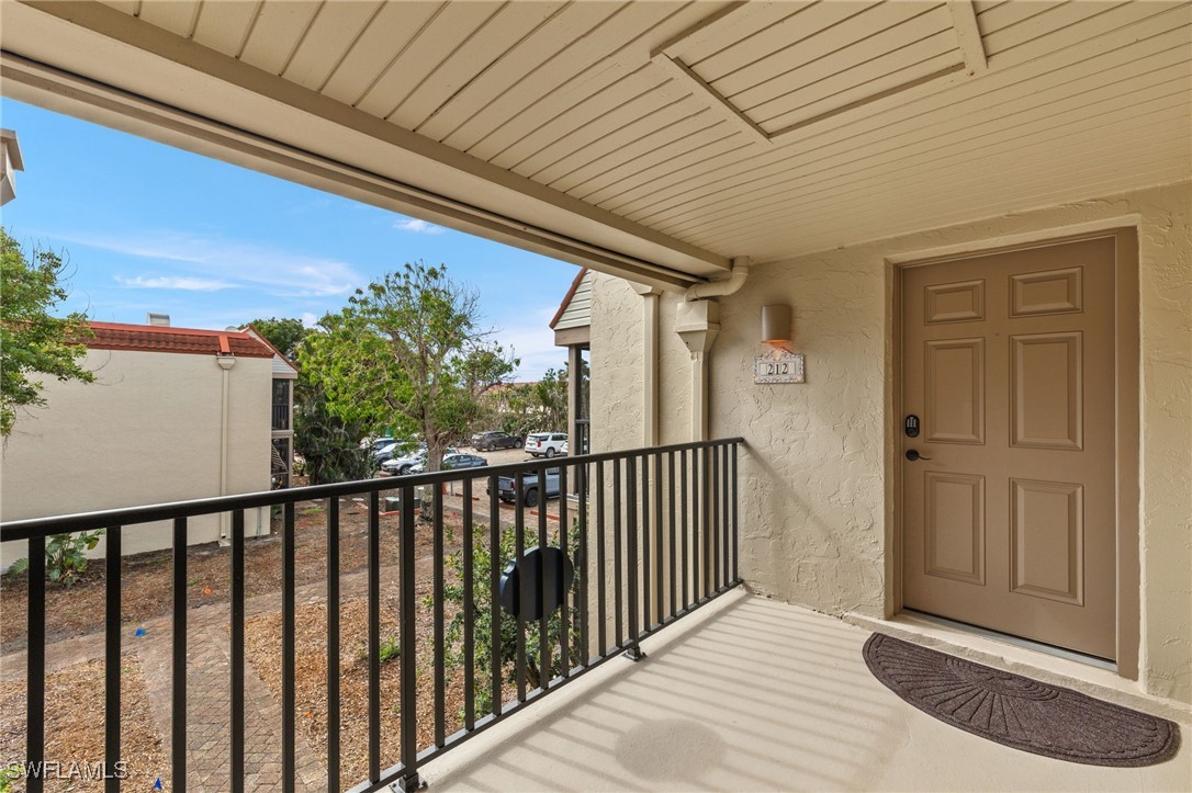 1 Bed Waterfront Home for Sale in Sanibel, photo 22