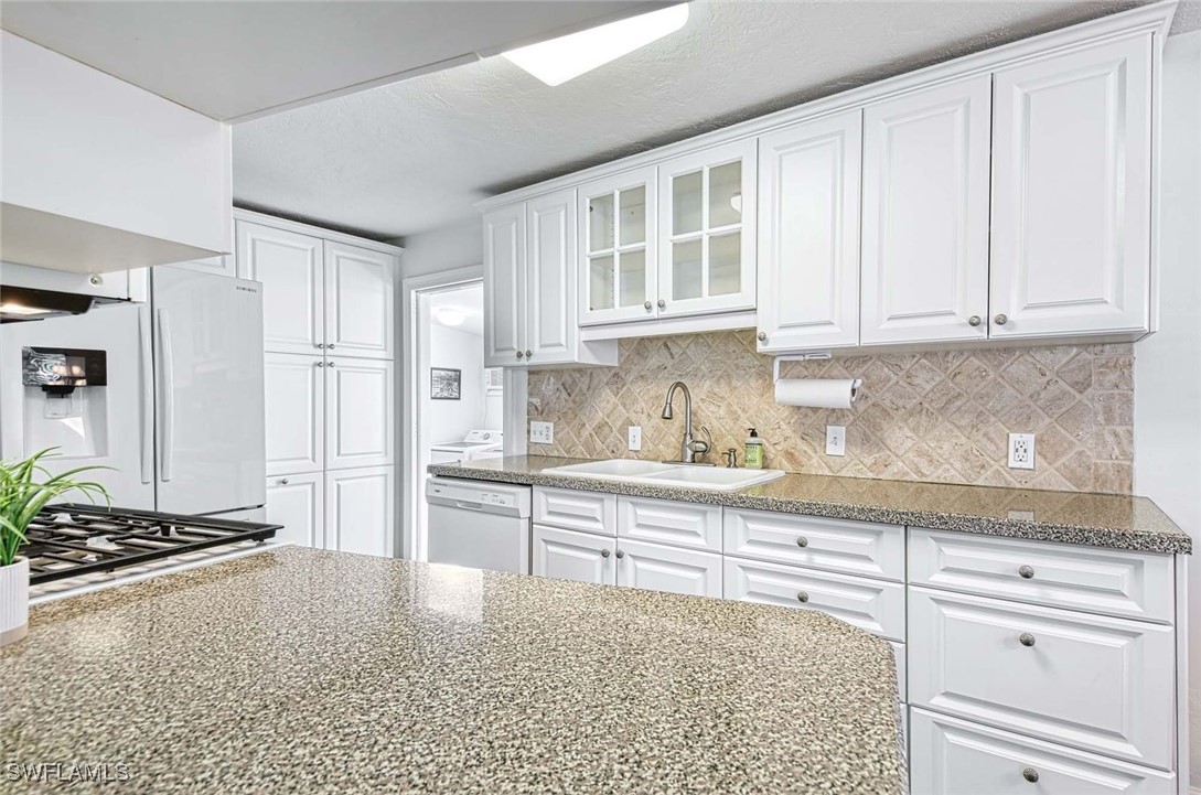 2 Bed ManufacturedHome for Sale in Naples, FL, $295,000 — photo 22