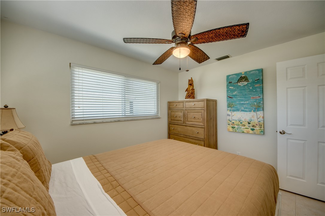 2 Bed Waterfront Home for Sale in Bokeelia, photo 22