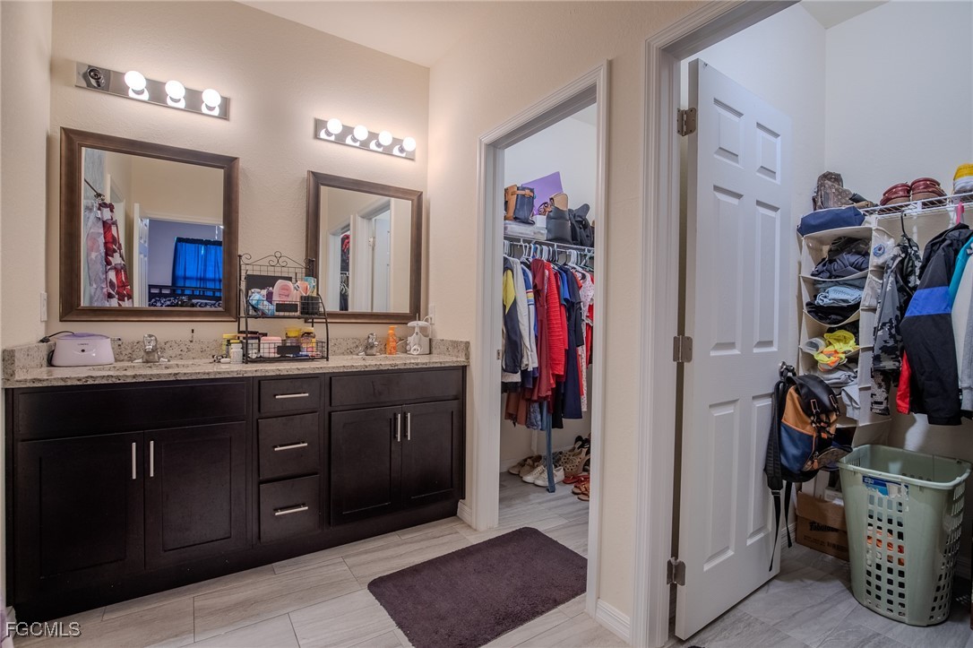 3 Bed SingleFamilyResidence for Sale in Port Labelle, FL — photo 22