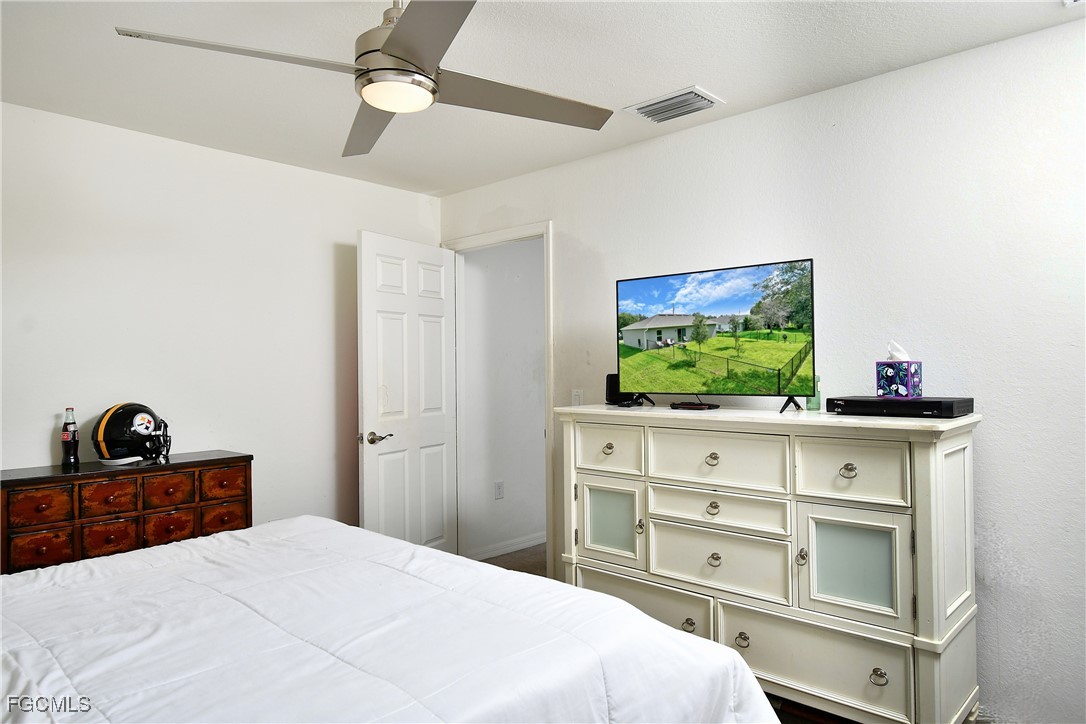 3 Bed SingleFamilyResidence for Sale in Lehigh Acres, photo 22