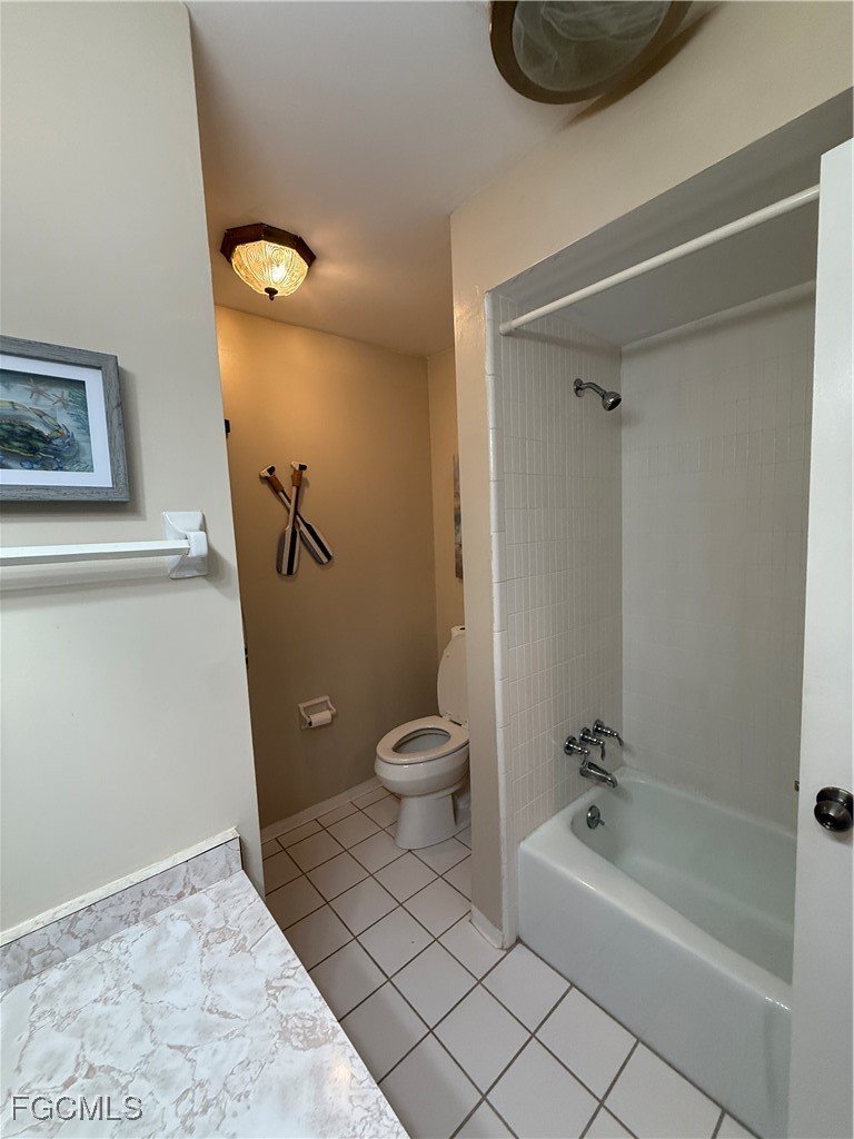 2 Bed Condominium for Sale in Greenwood Condo, FL, $114,500 — photo 22