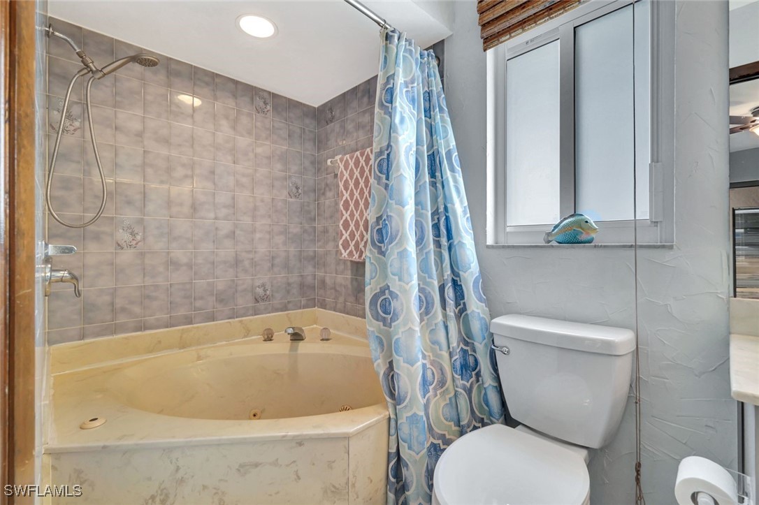 3 Bed SingleFamilyResidence for Sale in Naples, photo 22