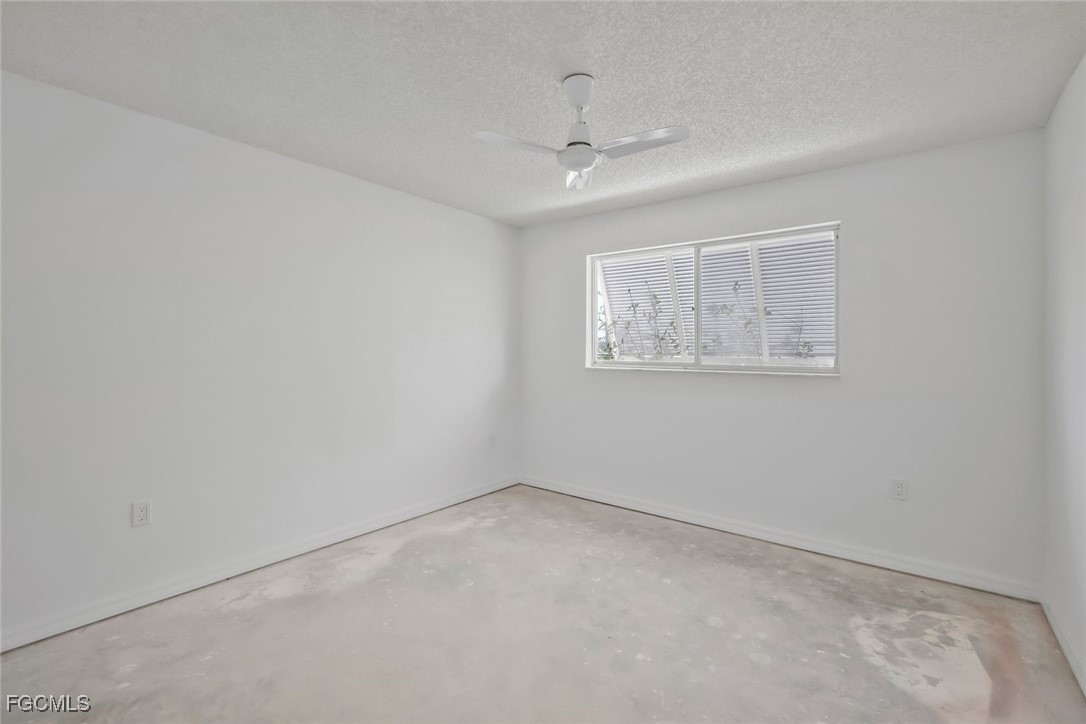2 Bed Waterfront Home for Sale in Bokeelia, photo 22