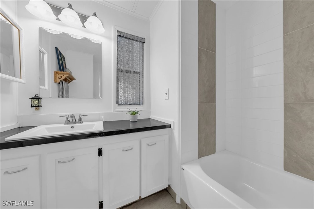 2 Bed ManufacturedHome for Sale in Naples, photo 22