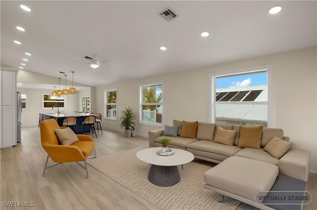 3 Bed Pool Home for Sale in Laguna Shores, photo 22