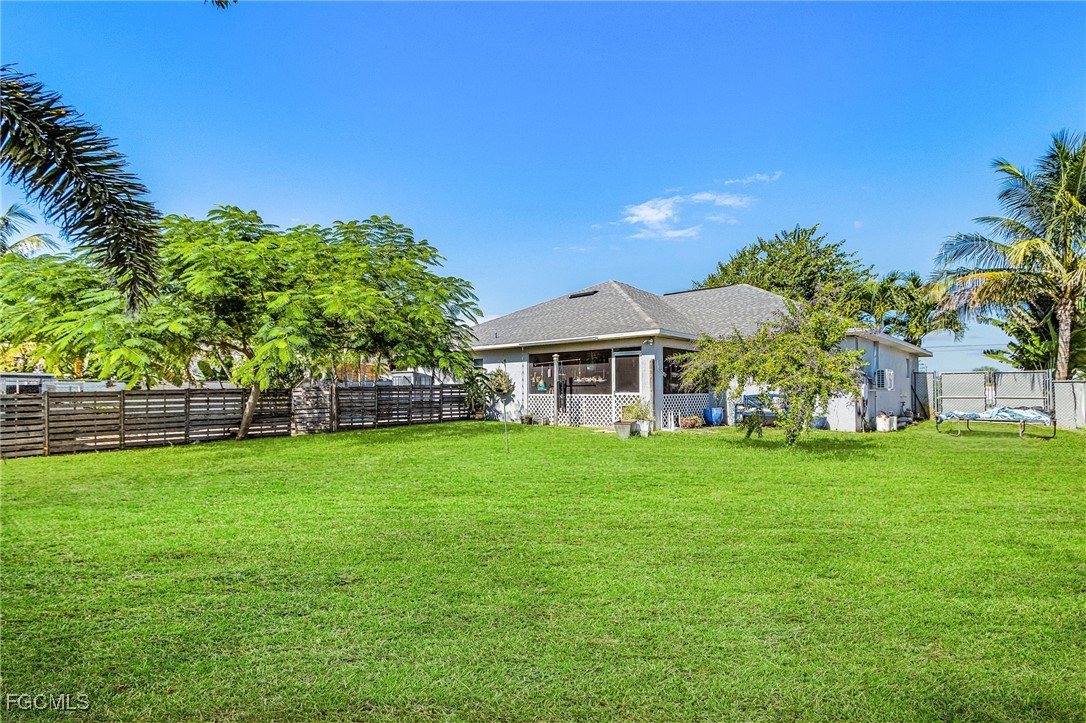 4 Bed SingleFamilyResidence for Sale in Cape Coral, photo 22