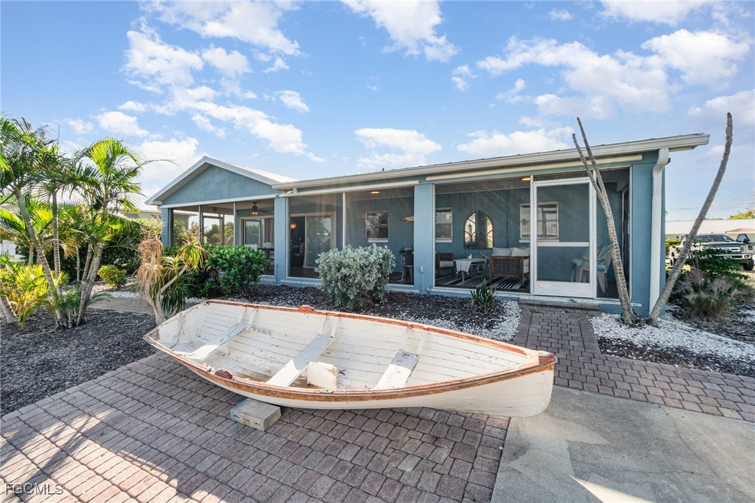 2 Bed Waterfront Home for Sale in Bokeelia, photo 22