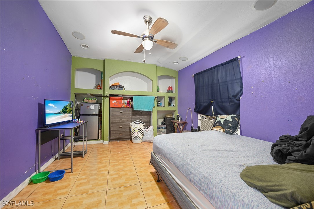 5 Bed SingleFamilyResidence for Sale in Wedgewood, photo 22
