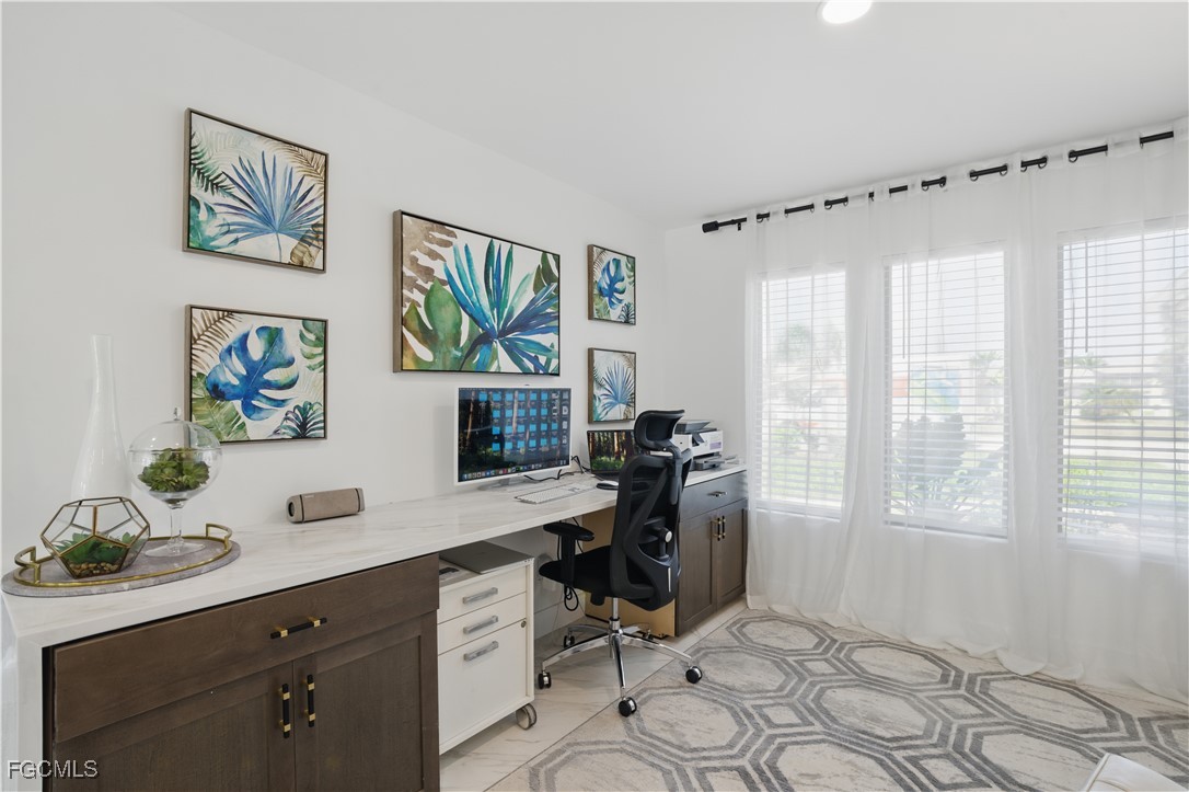 3 Bed Pool Home for Sale in Cape Coral, photo 22