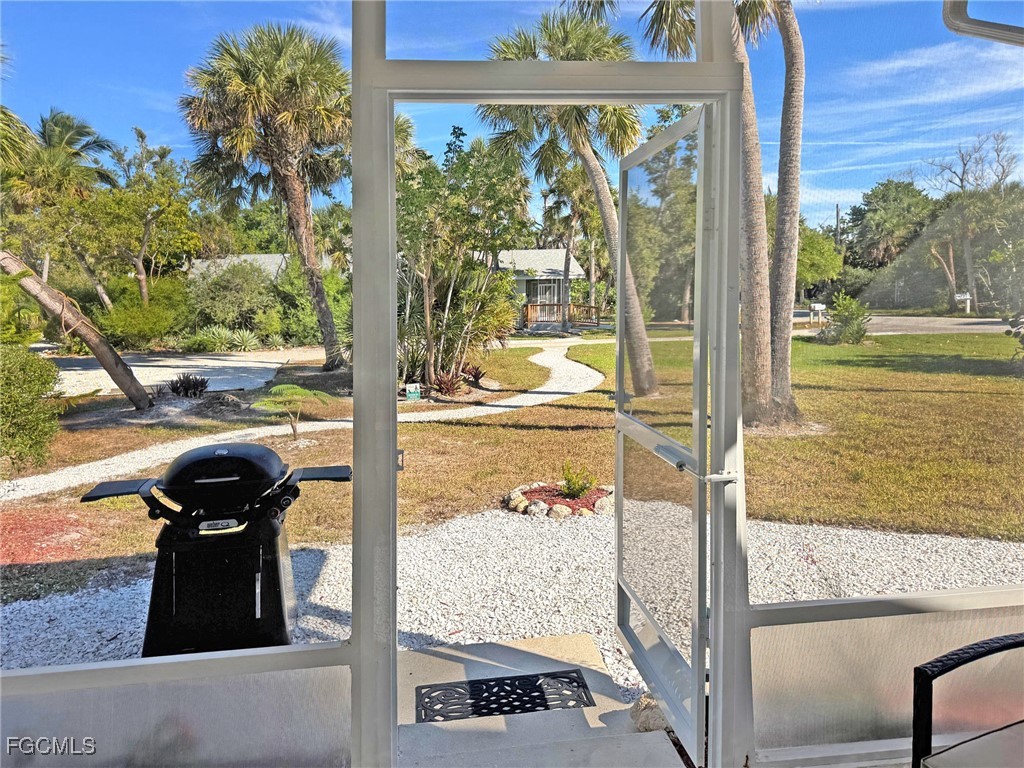 1 Bed Duplex for Sale in Sanibel Shores, photo 22