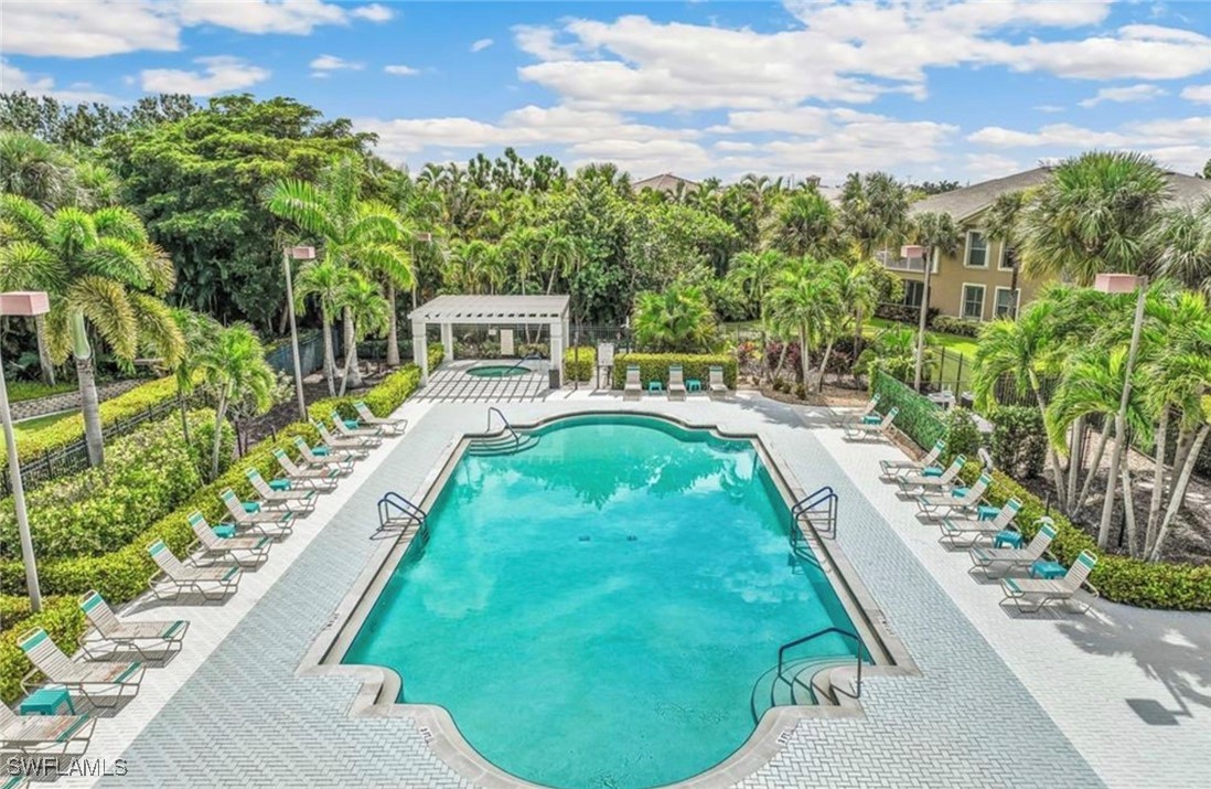 2 Bed Condominium for Sale in Cypress Walk, photo 22