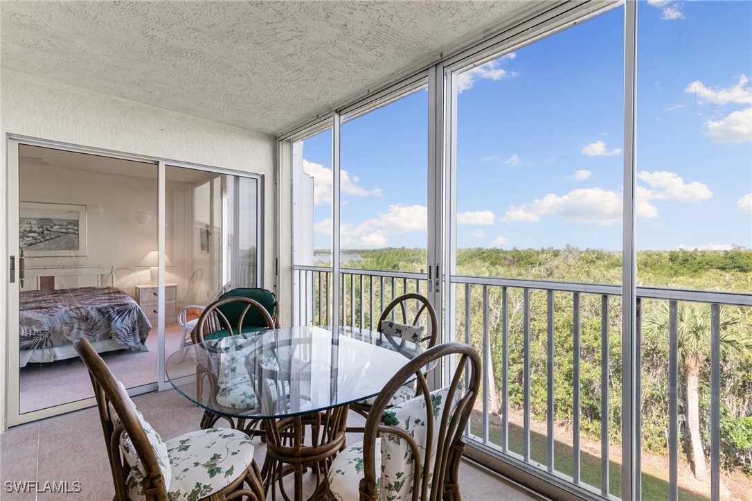 2 Bed Waterfront Home for Sale in Marco Island, photo 22
